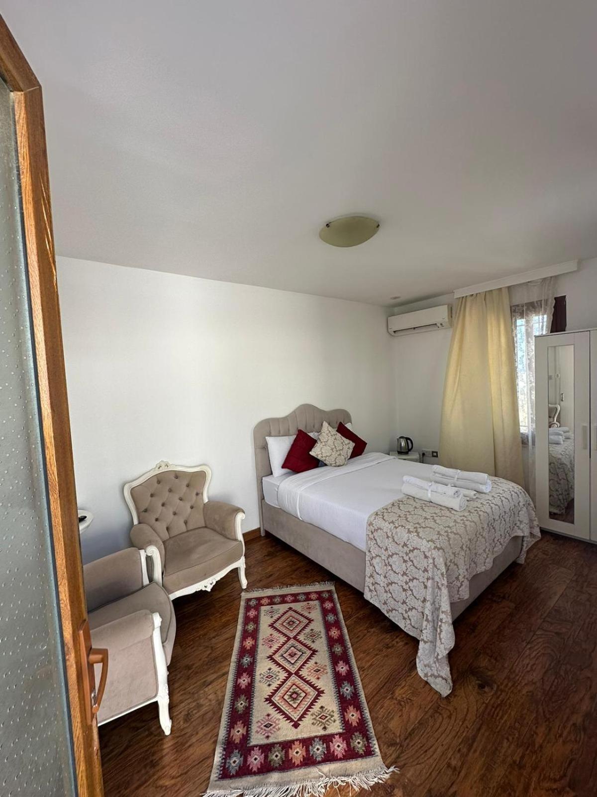 Lord'S Residence Boutique Hotel Kyrenia  Esterno foto