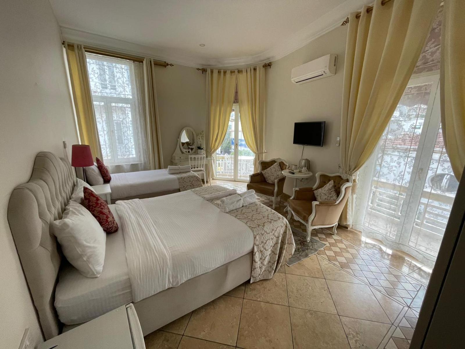 Lord'S Residence Boutique Hotel Kyrenia  Esterno foto